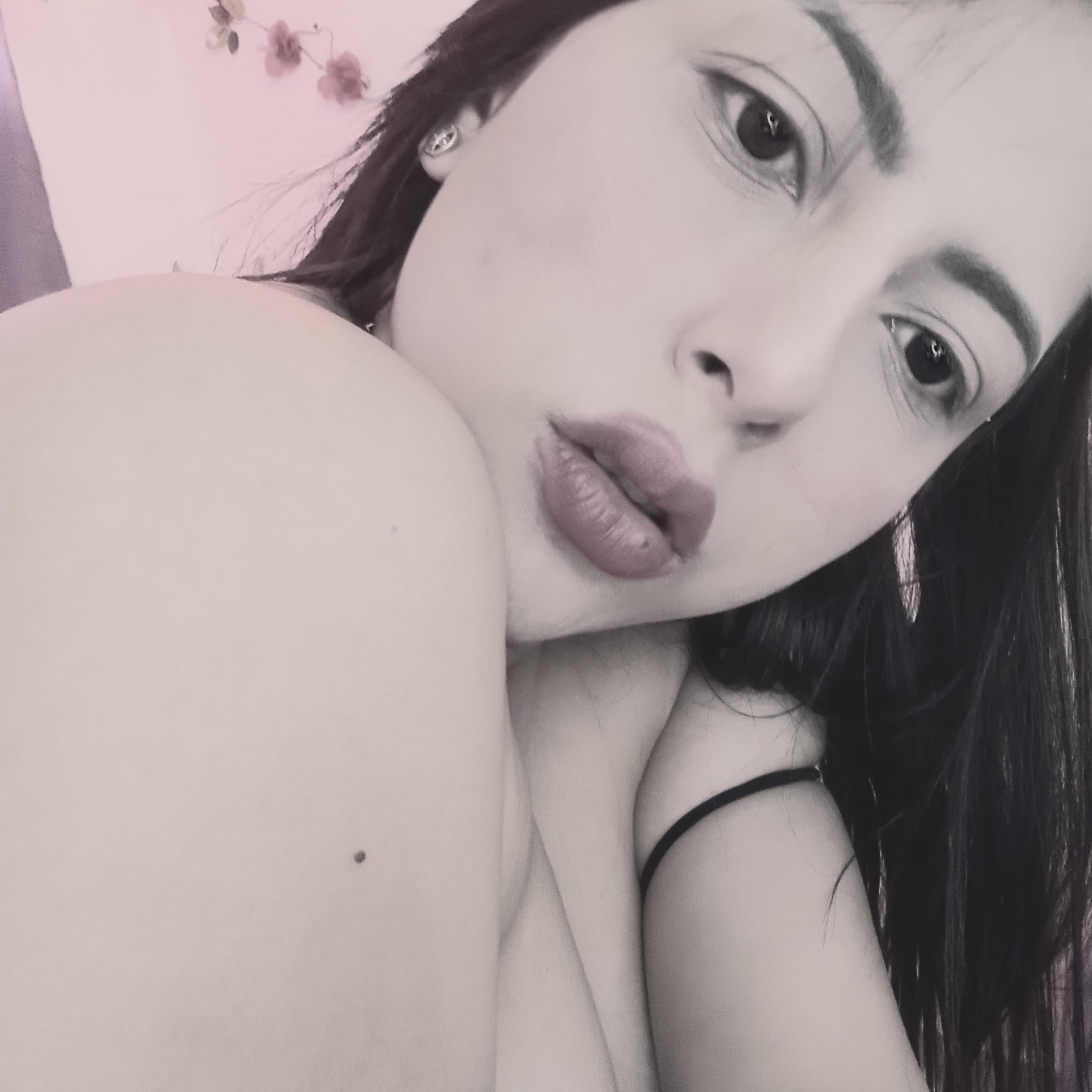 Watch blahobyt_02's Live Sex Show