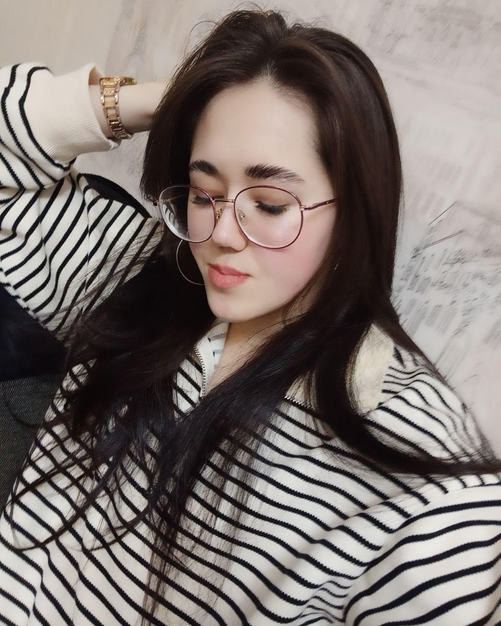 Watch MaySunny's Live Sex Show