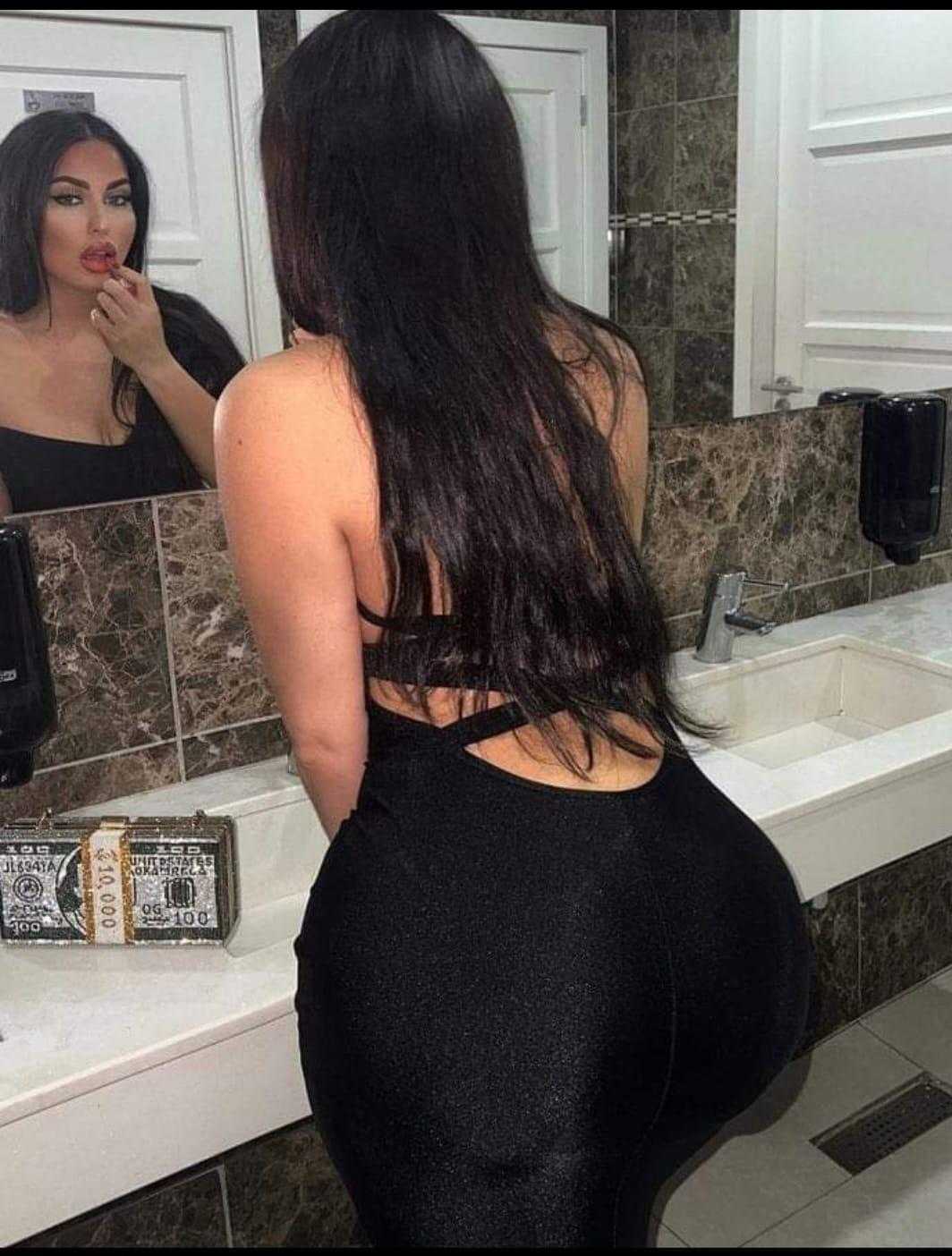 Watch Mimibigass's Live Sex Show