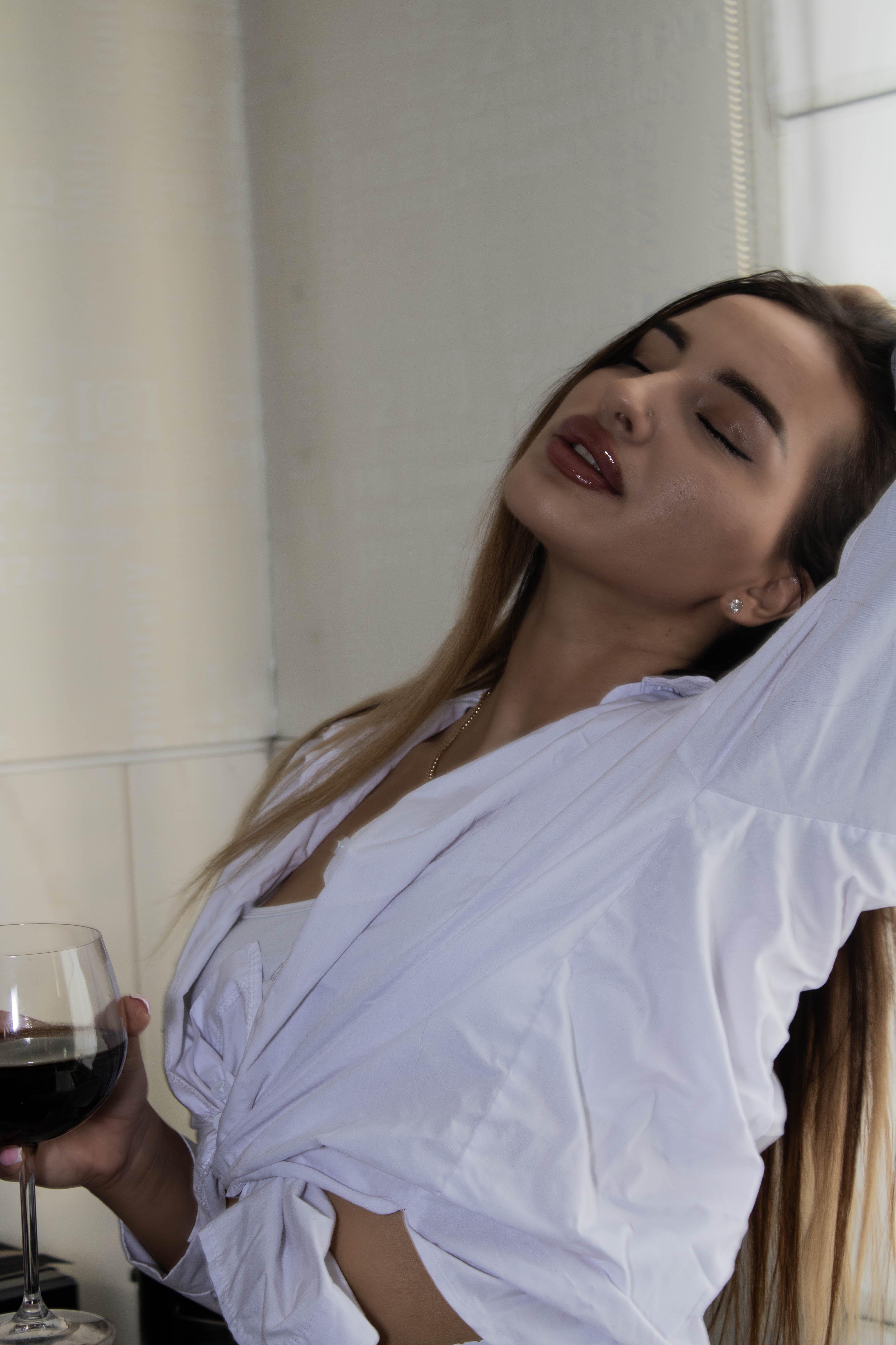 Watch just_Leilaa's Live Sex Show
