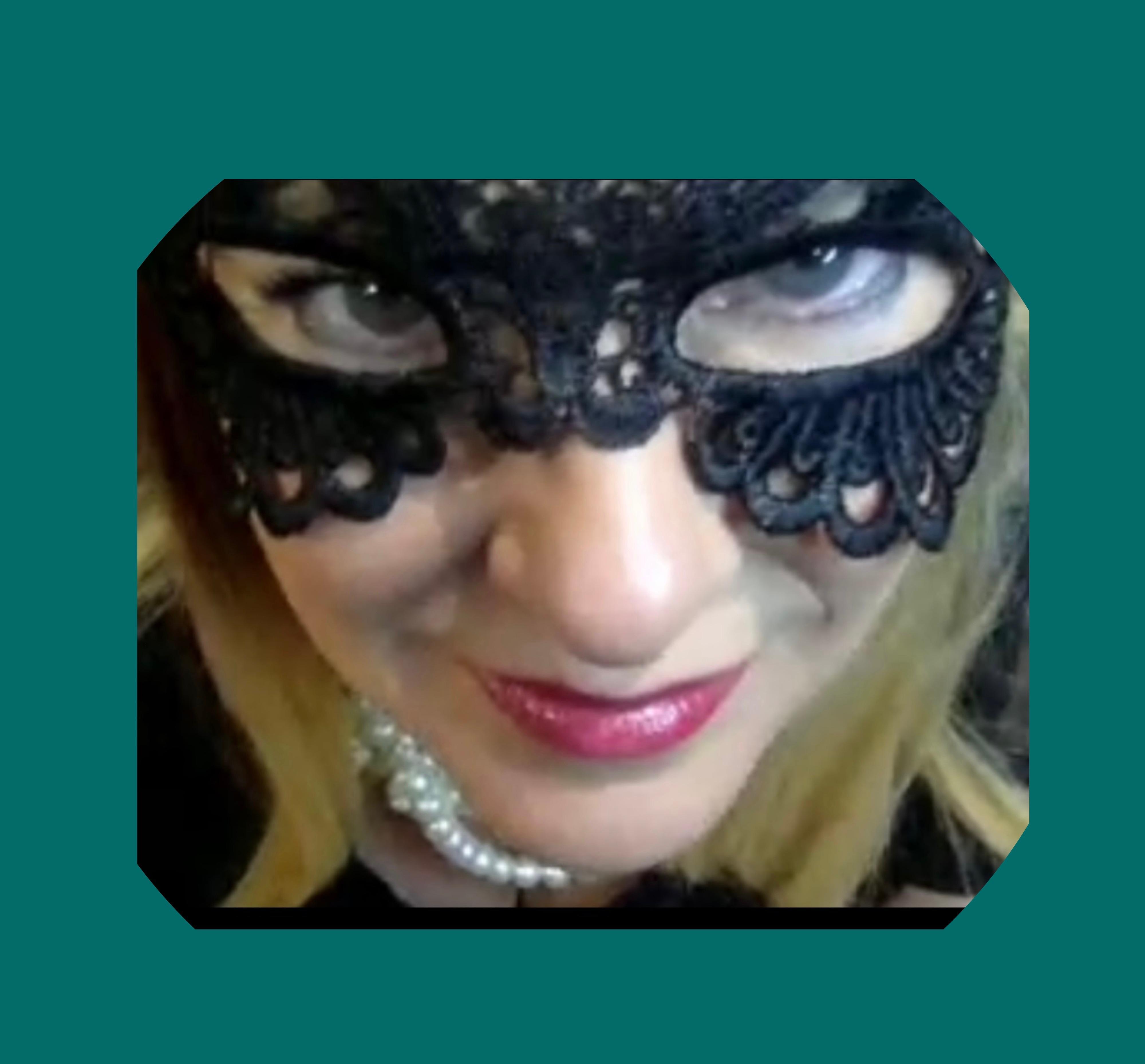 Sehen Sie sich Tessa_Foxxxs Live-Sexshow an