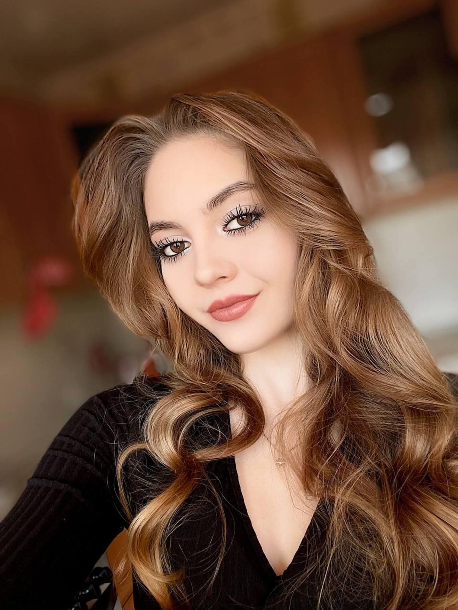 Watch MerylHerrick's Live Sex Show