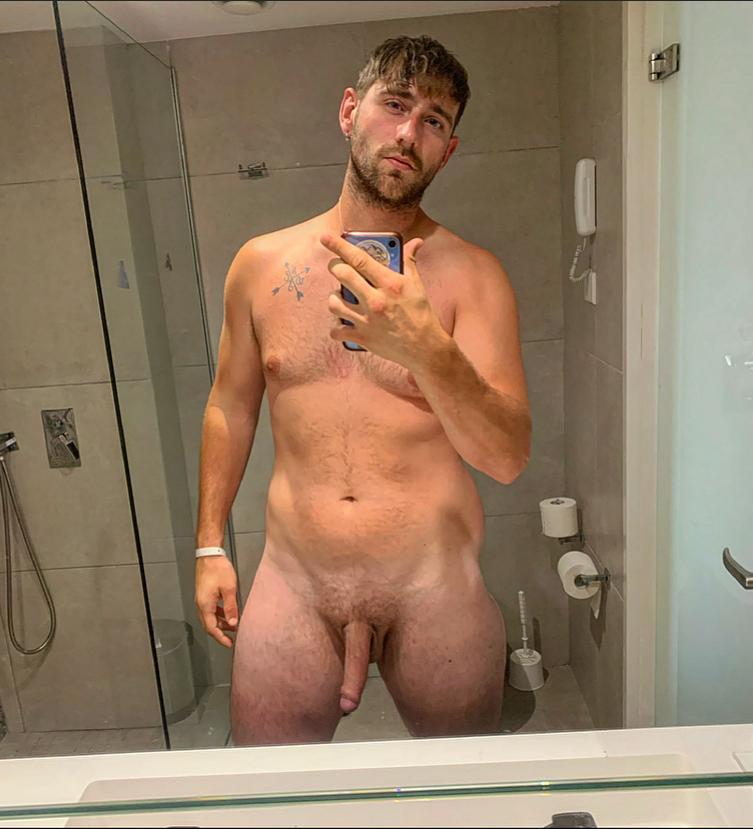 Смотреть секс шоу LukeGunn
