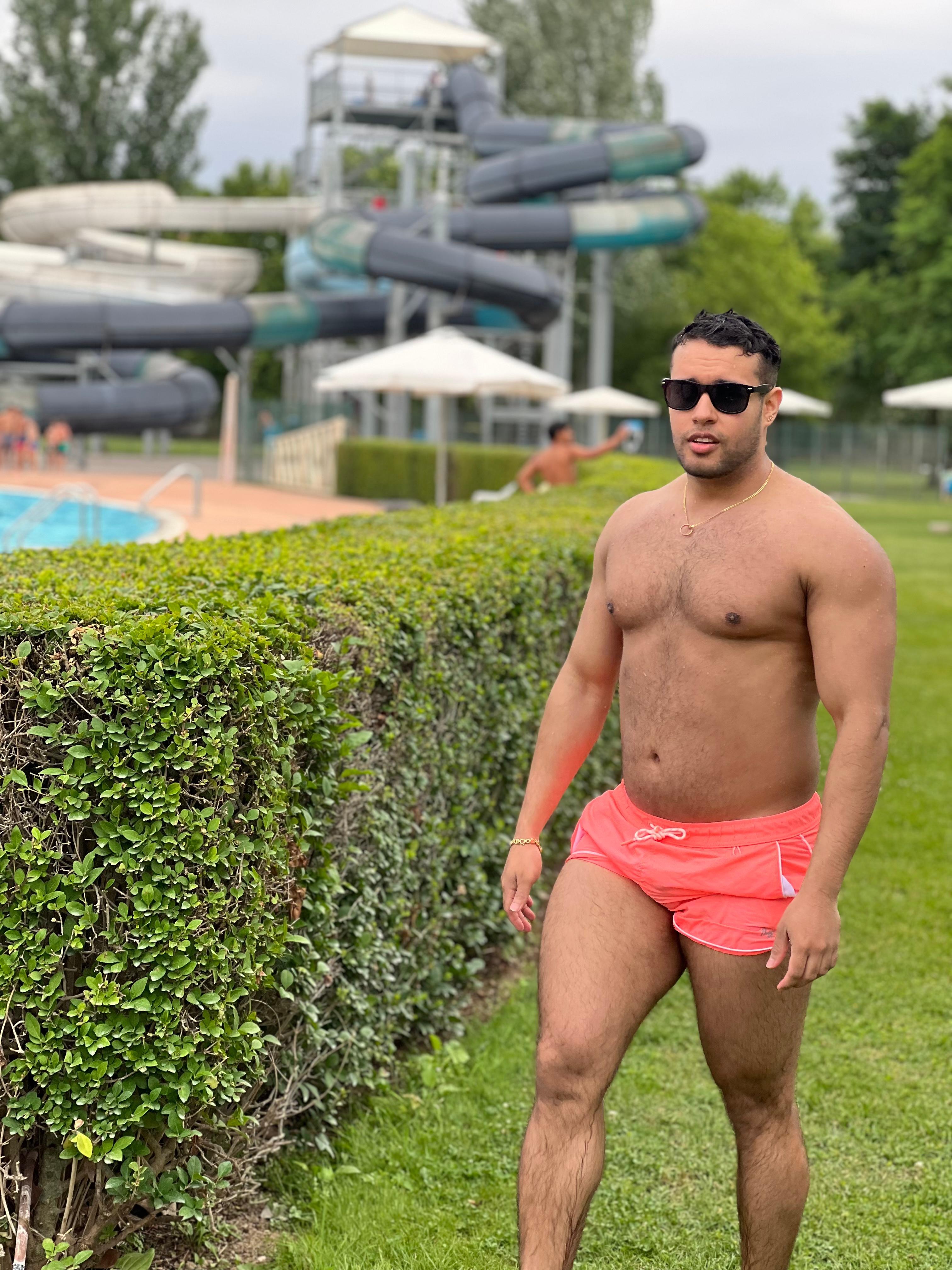 Watch izaak_lover's Live Sex Show