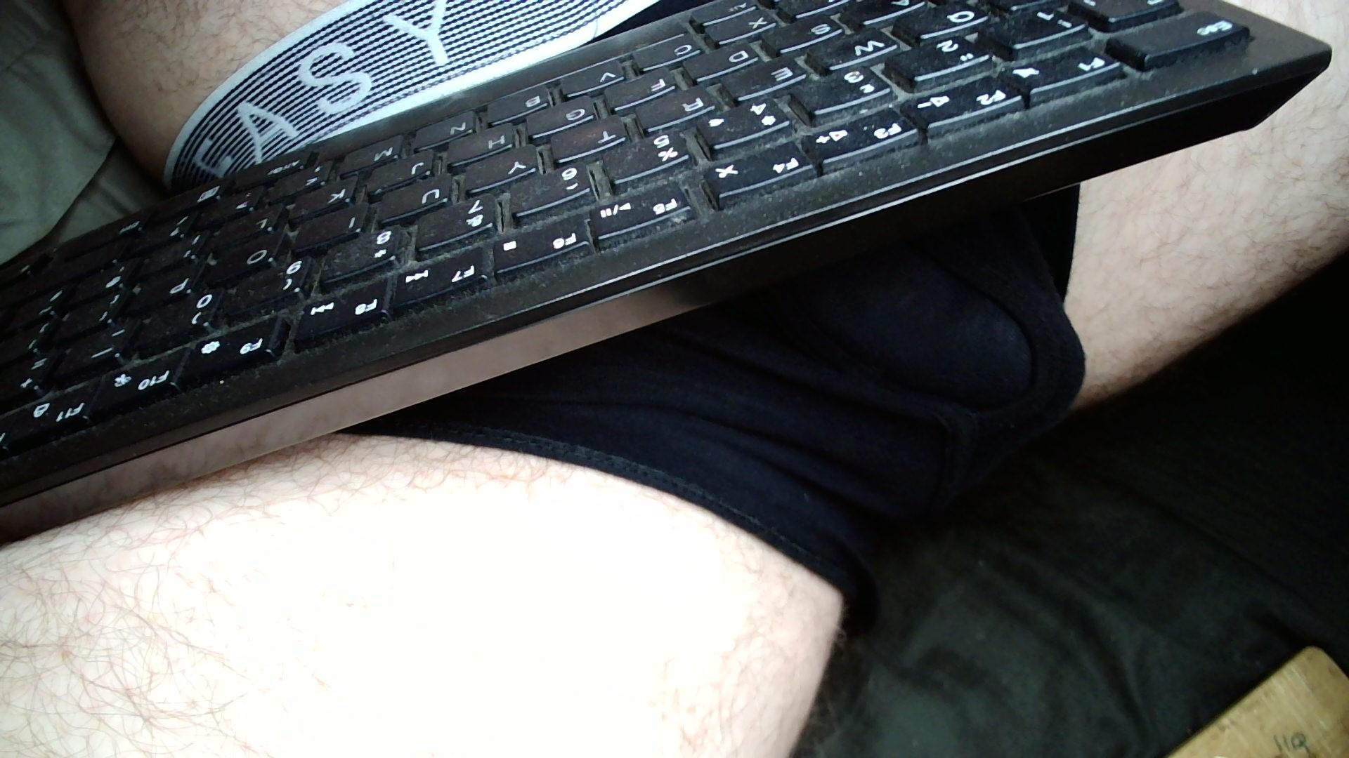 Sehen Sie sich ur_pal73s Live-Sexshow an