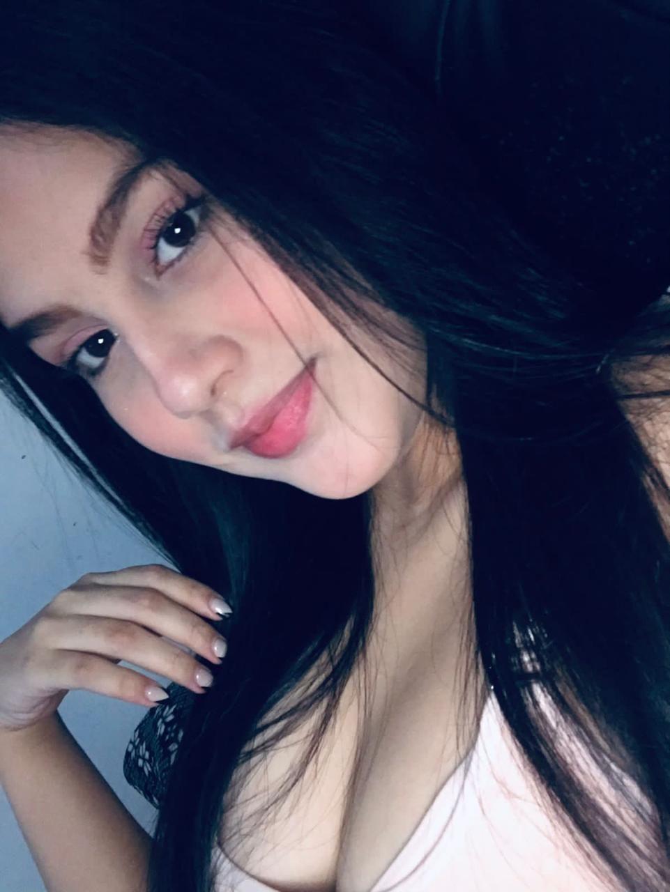 Watch SaraRay_'s Live Sex Show