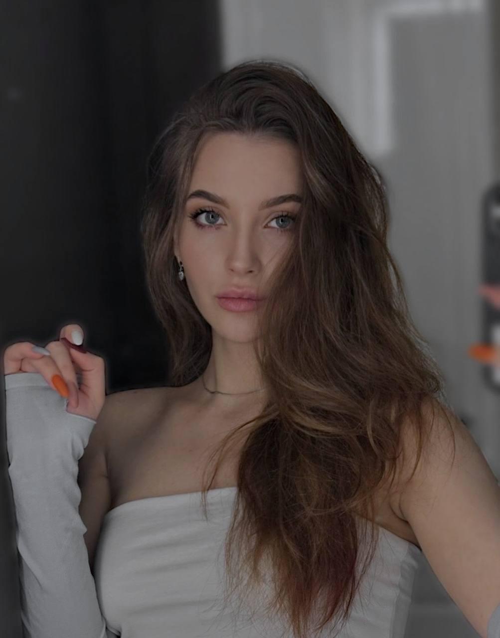 Watch FeliceDenmon's Live Sex Show