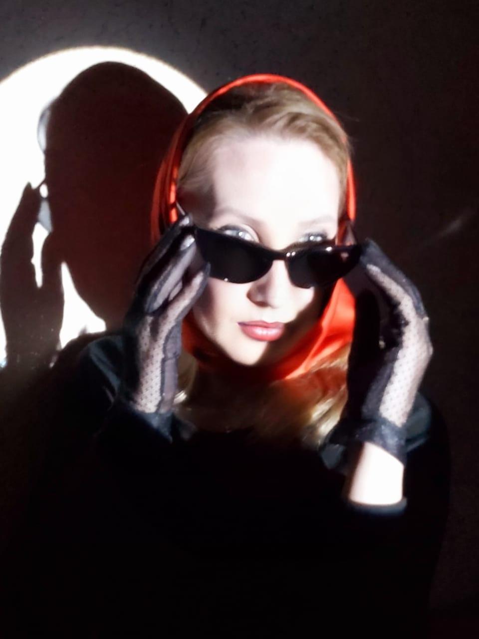 Watch Alice69foxy's Live Sex Show
