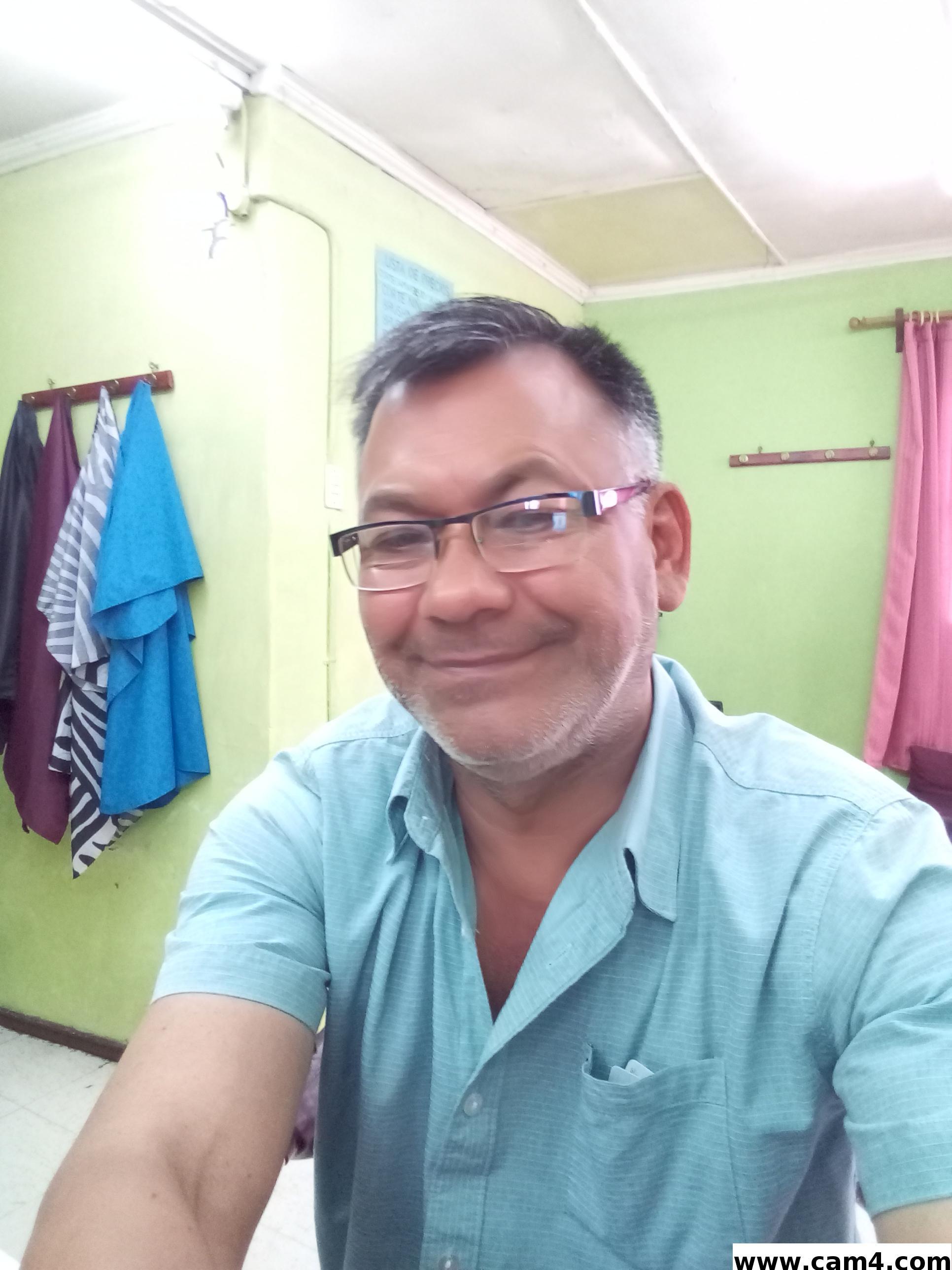 Sehen Sie sich alberto69s Live-Sexshow an