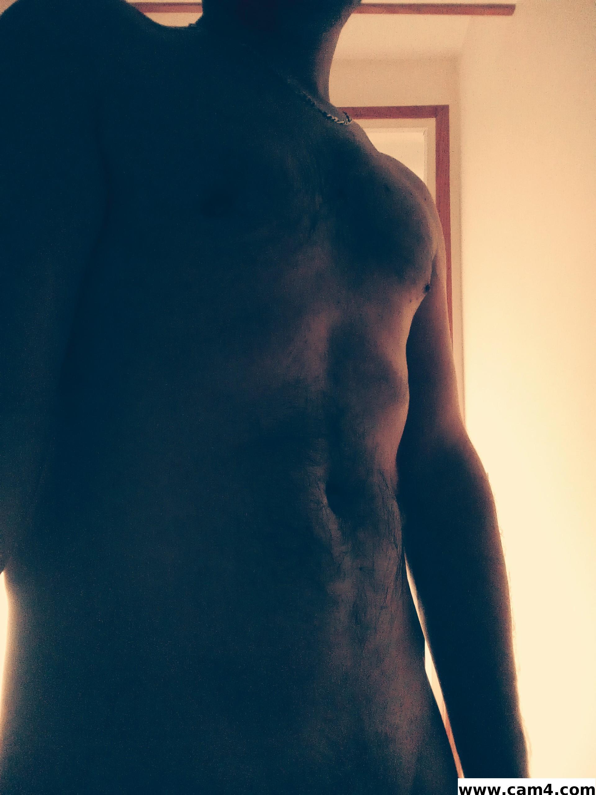 Sehen Sie sich coltx77s Live-Sexshow an