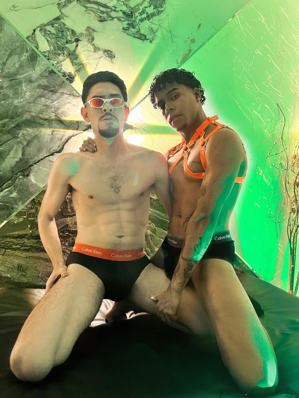 Watch Perfect_Team's Live Sex Show