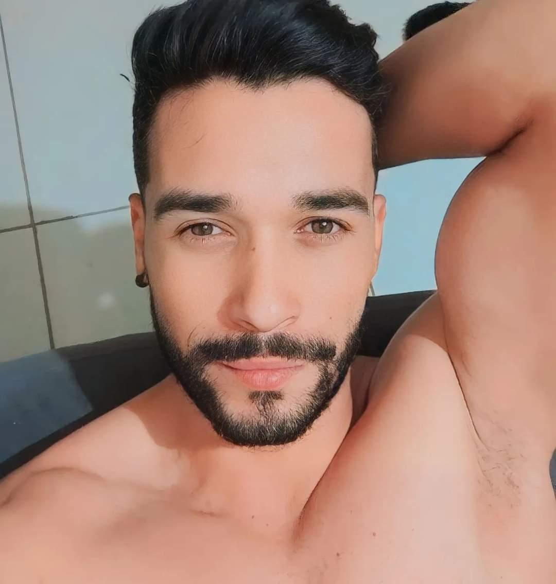 Watch KikoPH's Live Sex Show