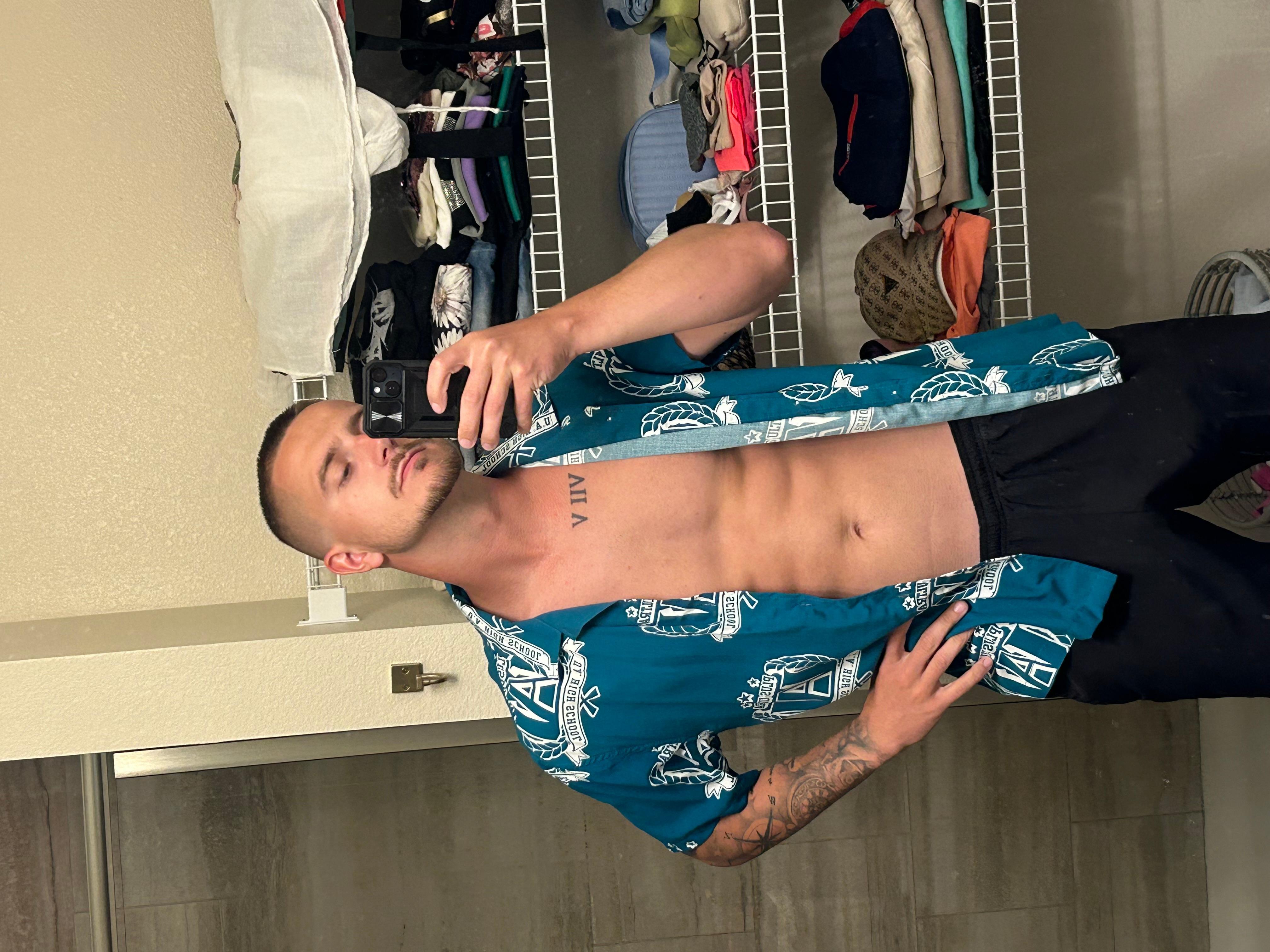 Watch Littleponny77's Live Sex Show