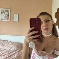 Sehen Sie sich azurelunaxs Live-Sexshow an