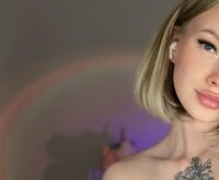 Watch AnnyBastet's Live Sex Show