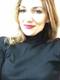 Sehen Sie sich Mallinias Live-Sexshow an