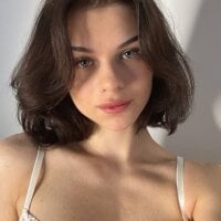 Sehen Sie sich MimiLolls Live-Sexshow an