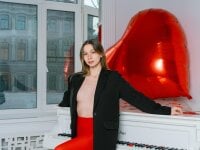 Sehen Sie sich SagiriMeis Live-Sexshow an