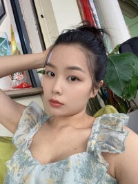 Sehen Sie sich titi99770s Live-Sexshow an