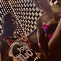 Watch 3uphoriaXo's Live Sex Show