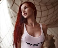 Sehen Sie sich SnappyHappys Live-Sexshow an