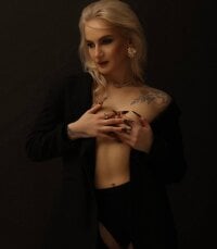 Sehen Sie sich ALICE__alices Live-Sexshow an