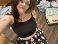 Sehen Sie sich Starryluvvy23s Live-Sexshow an