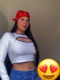 Смотреть секс шоу Emily_rivera78