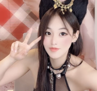 Watch Celestisse's Live Sex Show