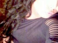 Sehen Sie sich salima95s Live-Sexshow an