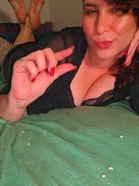 Sehen Sie sich Koka-pimentinhas Live-Sexshow an