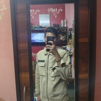 Sehen Sie sich saneer69tews Live-Sexshow an