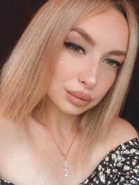 Watch _crystal_moon_1's Live Sex Show