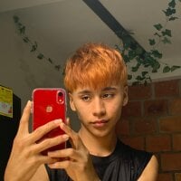 Watch Tommyfoxboy's Live Sex Show