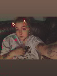 Watch vanessraine's Live Sex Show