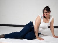 Watch MeganMiilf_'s Live Sex Show