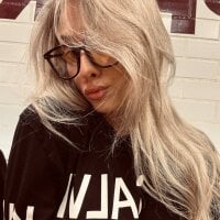 Sehen Sie sich ChristyMarshalls Live-Sexshow an