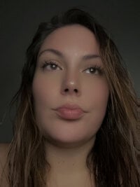 Watch Thickarella420's Live Sex Show