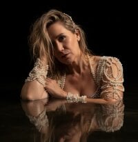 Watch ashleymilf_1's Live Sex Show