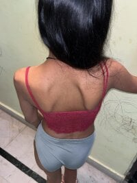 Sehen Sie sich Stripper_Maahis Live-Sexshow an