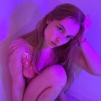 Watch freiiaflower's Live Sex Show