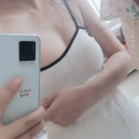 Sehen Sie sich Alicia066s Live-Sexshow an
