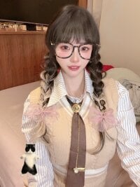 Watch Khaleesi-ying's Live Sex Show