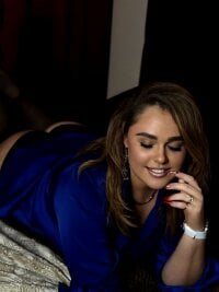 Watch Juicy_PeachLux's Live Sex Show