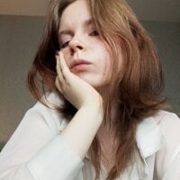 Sehen Sie sich JulietteRains Live-Sexshow an