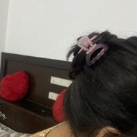 Sehen Sie sich bindiyarani01s Live-Sexshow an