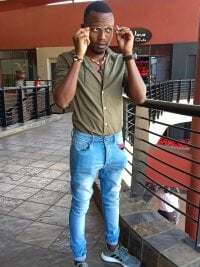 Watch TheeOne07's Live Sex Show