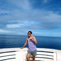 Sehen Sie sich UR_LOVERBOYs Live-Sexshow an