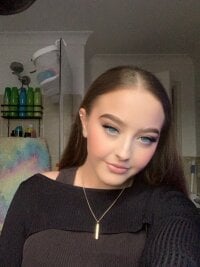 Смотреть секс шоу spankmykittyhehe