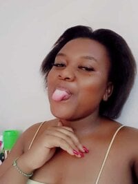 Watch ThamiXX's Live Sex Show